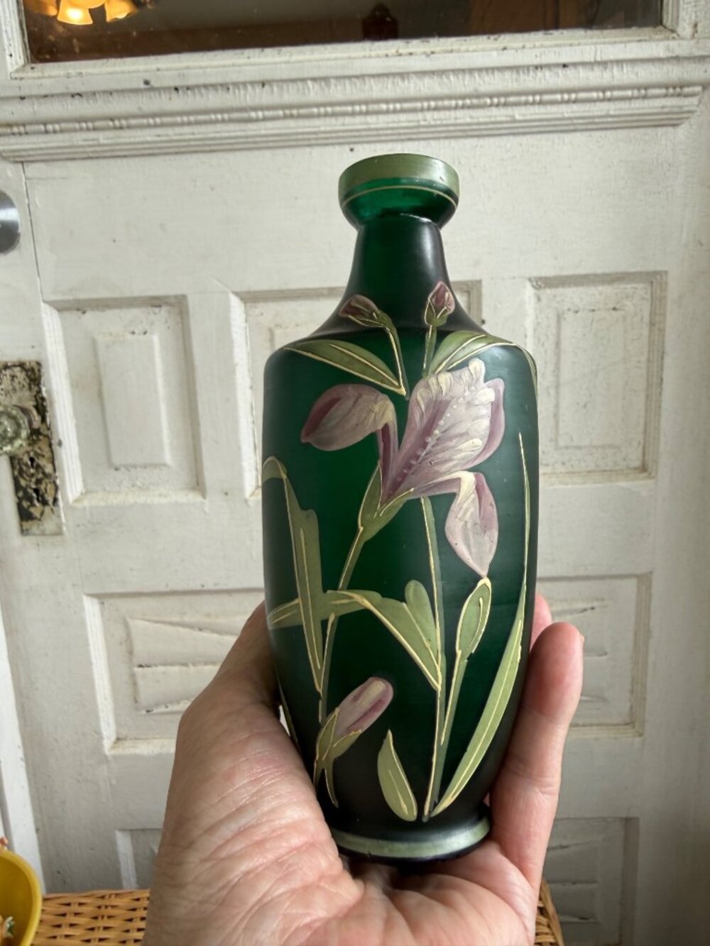 Antique 1910s Carl Goldberg Bohemian Art Nouveau Green Glass Vase Purple Flowers - Picture 3 of 10
